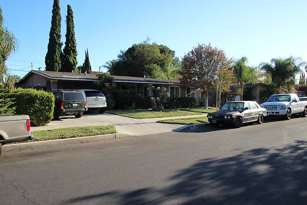 07.19409.Lull.St.Reseda