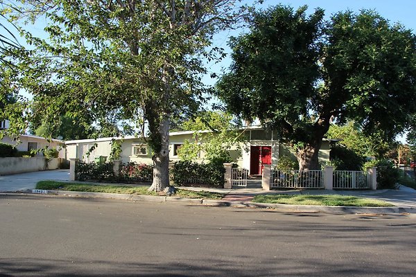 23.19409.Lull.St.Reseda