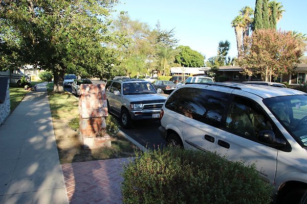 40.19409.Lull.St.Reseda