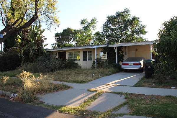 42.7612.Bothwell.Rd.Reseda 42.7612.Bothwell.Rd.Reseda