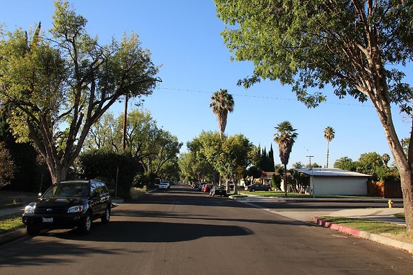 04.7612.Bothwell.Rd.Reseda 04.7612.Bothwell.Rd.Reseda