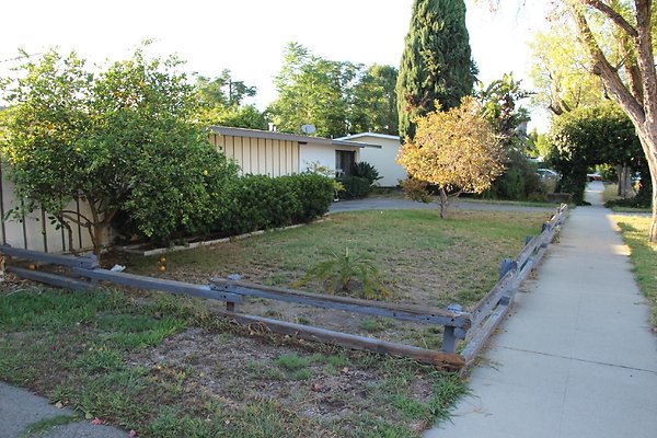 55.7612.Bothwell.Rd.Reseda 55.7612.Bothwell.Rd.Reseda