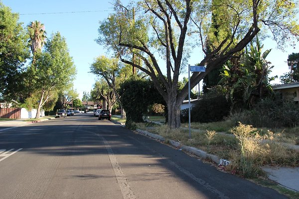 40.7612.Bothwell.Rd.Reseda 40.7612.Bothwell.Rd.Reseda