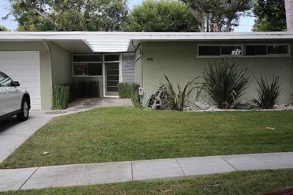82.3500.Moore.MarVista