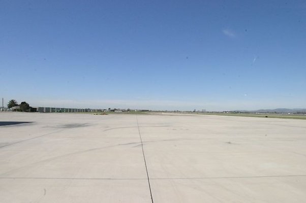 Camarillo Airport.Sun Air