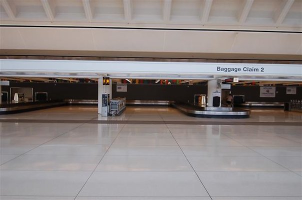 Ontario.Terminal.2.Baggage claim