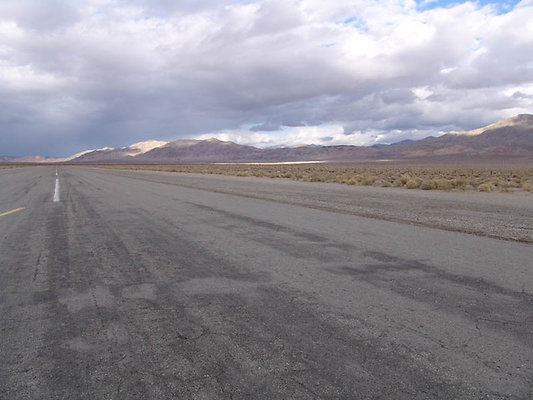 Trona.Airport.63