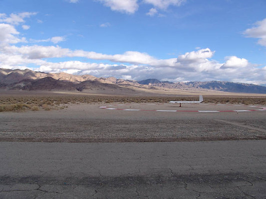 Trona.Airport.69