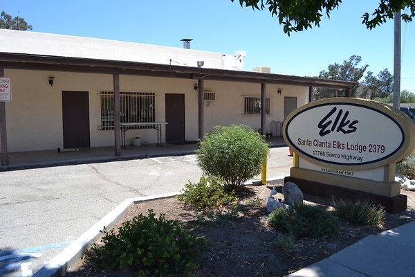 Elks.Can.Co.25