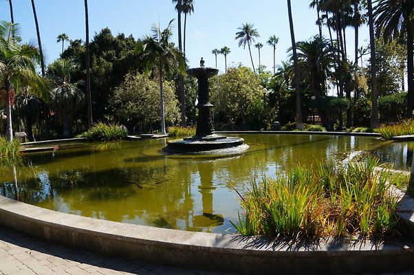 Fountain.Will.Rogers.Park.BH18