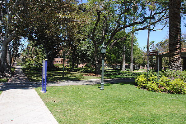 M.St.M.Admin.10.Bld.04