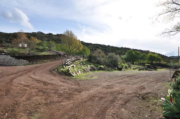 8956 road11