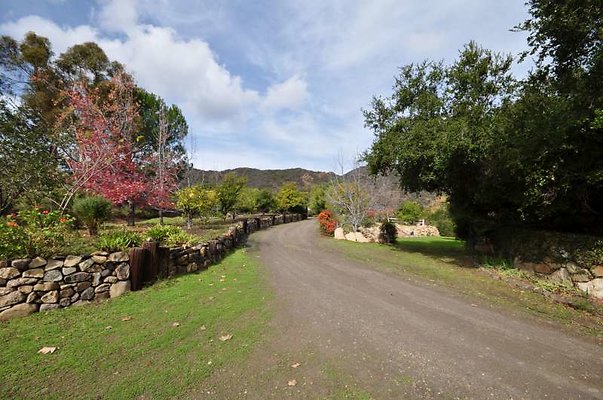 8956 road17