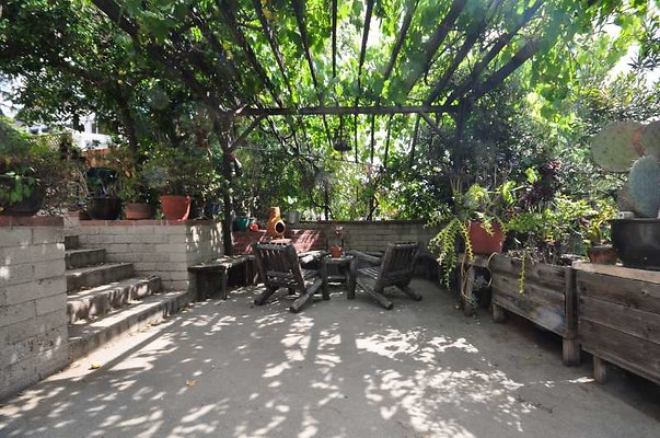 9340 patio