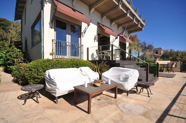9838 balcony3