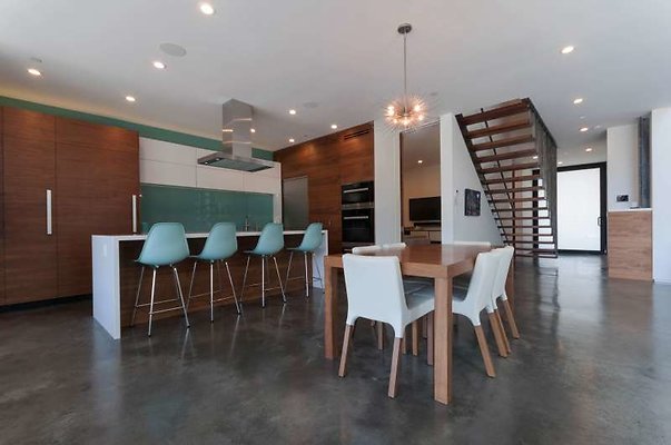 10114 dining