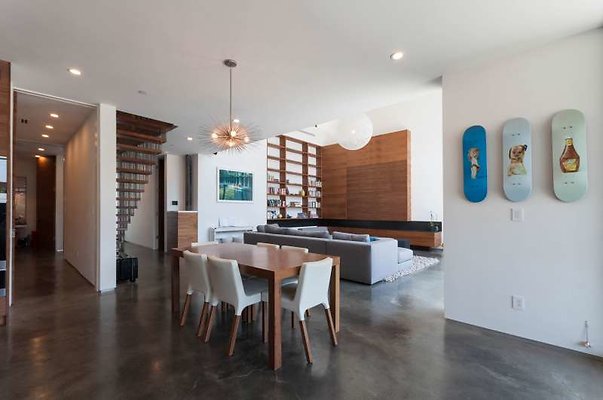 10114 dining3
