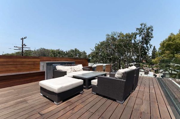 10114 balcony6