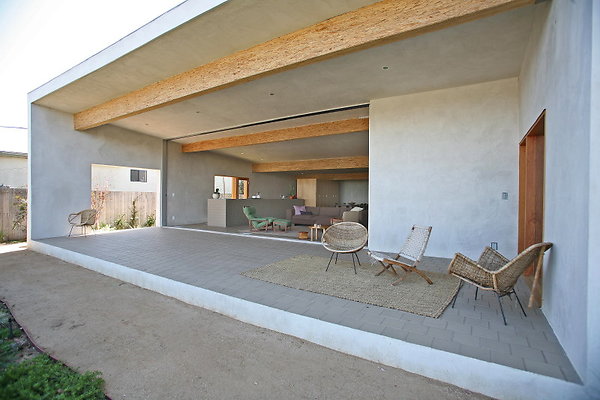 Patio 0037 17