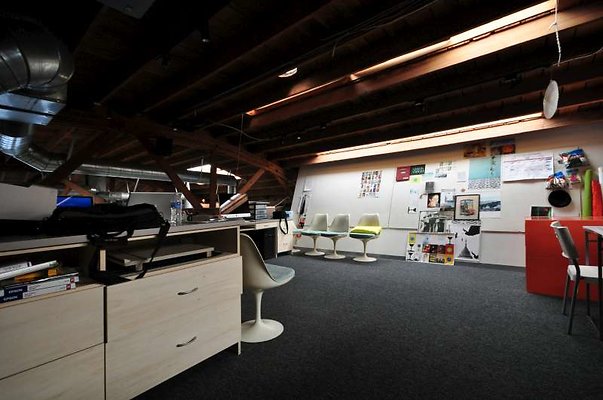 8760 office4