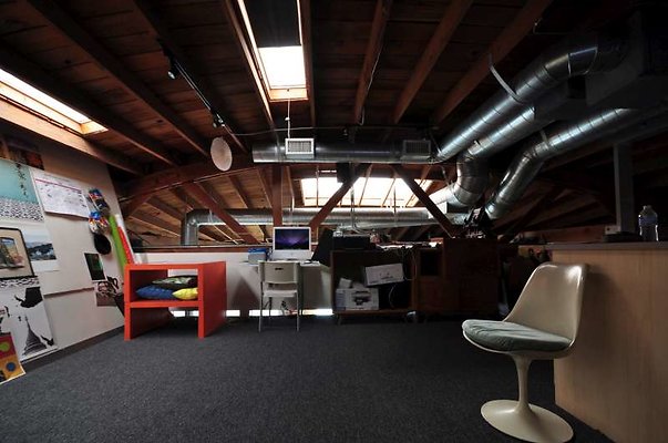 8760 office5