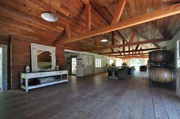9356 lobby