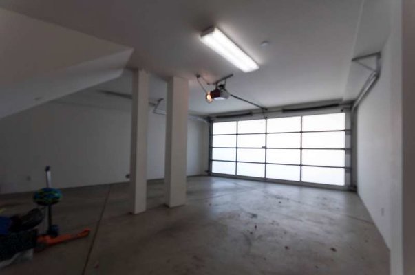 5250 garage