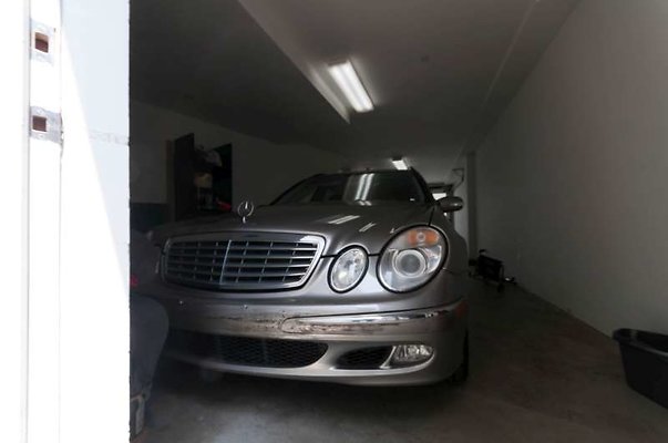 5250 garage4