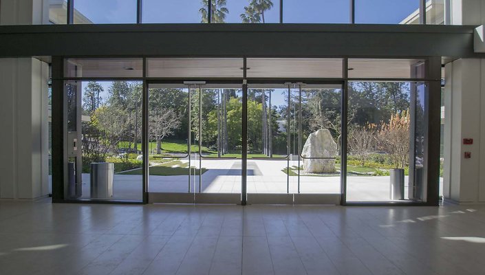 150-N.-Orange-Grove-Lobby-2nd-Floor-16