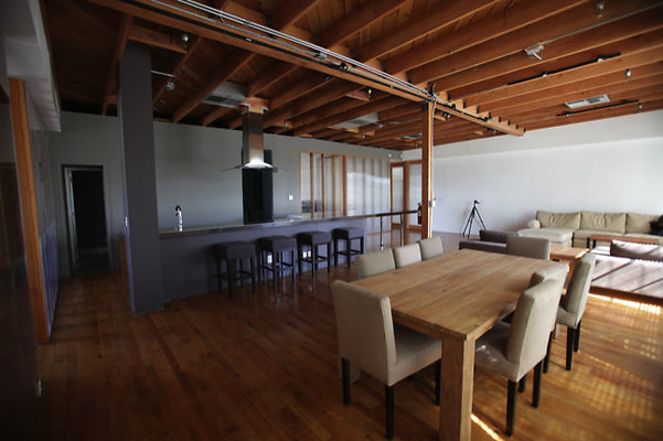 LADC.Loft.Apt