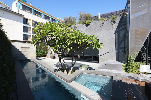 Pool 0015 1