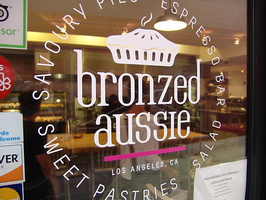 Bronze.Aussie.Cafe.01