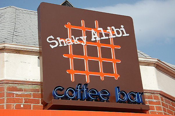 Shaky Alibi Cafe.Beverly