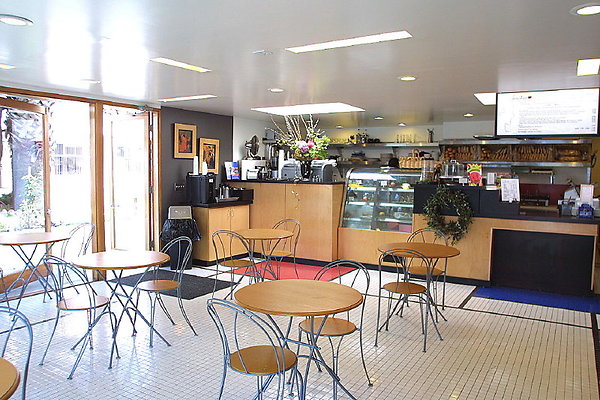 MNM.Bakery.001A.Cafe.SM