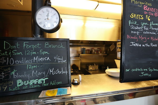 Kitchen Pass Thru 0010 1