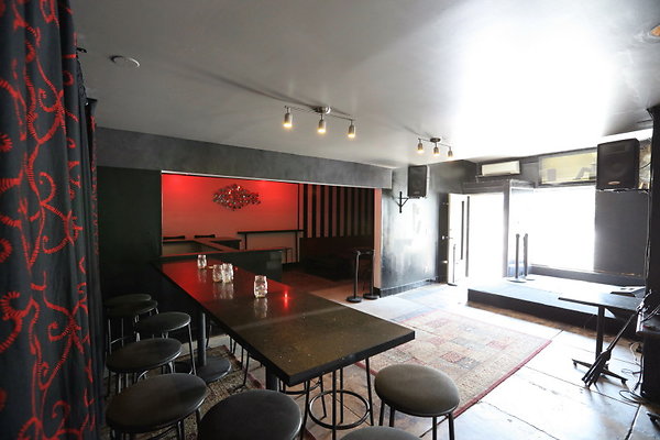Bar 0027 1