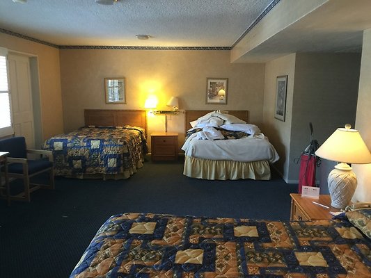 Saga Motor Hotel - 77