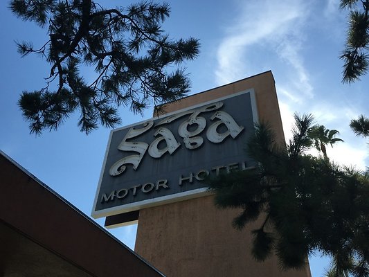 Saga Motor Hotel - 01