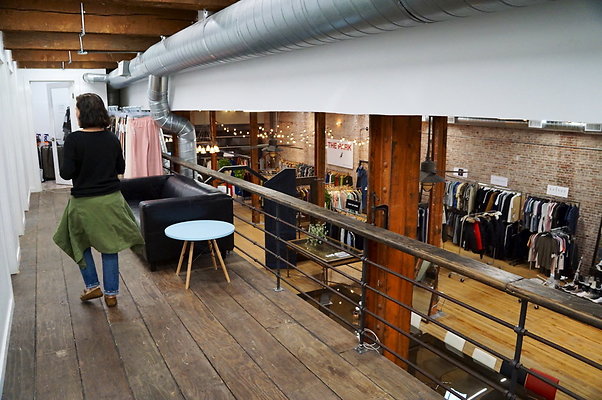 Office.PL.2238.DTLA>70 Office.PL.2238.DTLA>70