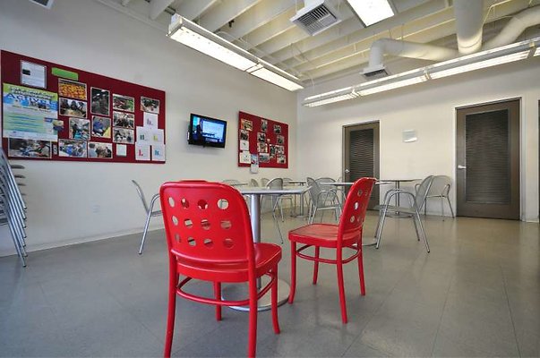 9272 lobby5