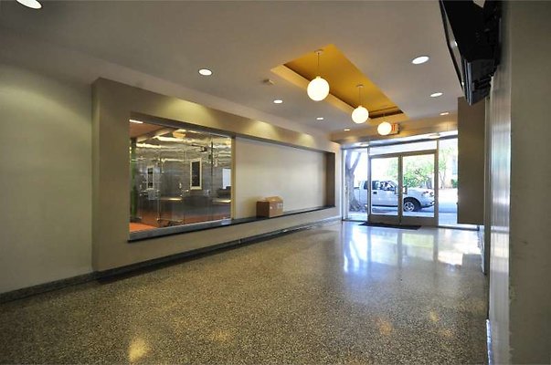 9272 lobby