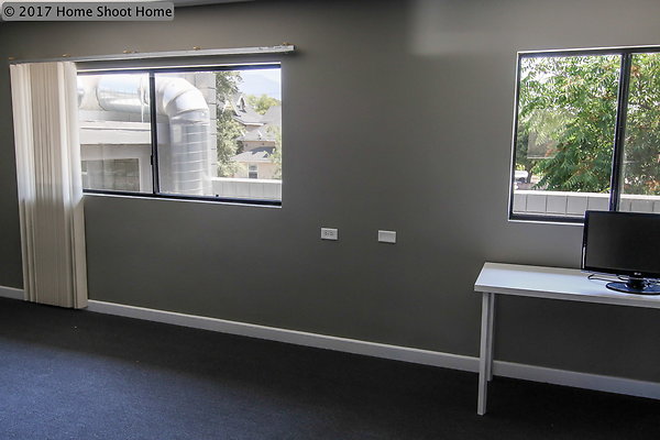43upstairs-office3