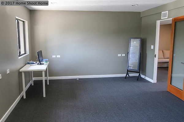46upstairs-office3-alt-reverse