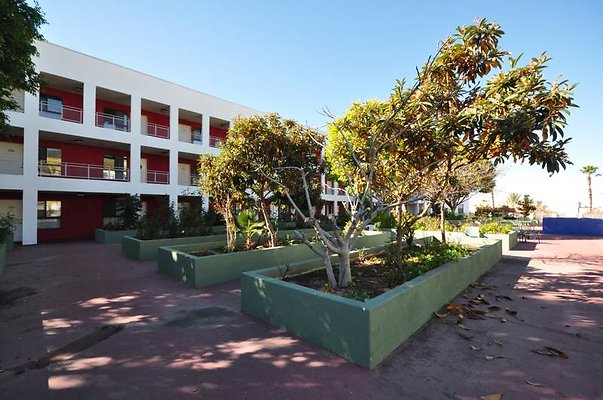 9226 courtyard7