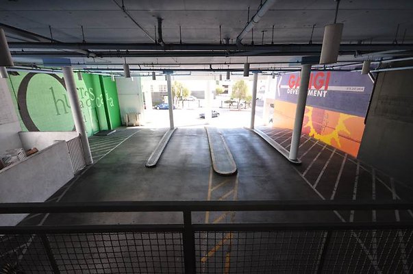 9226 parking4