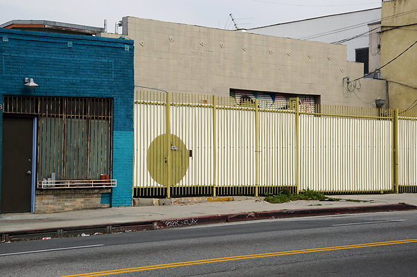 Cesar.Chavez.Blue.Wall.Circle.25