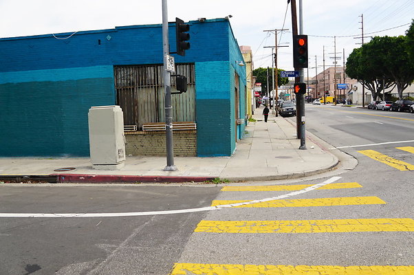 Cesar.Chavez.Blue.Wall.Circle.39