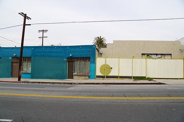 Cesar.Chavez.Blue.Wall.Circle.15