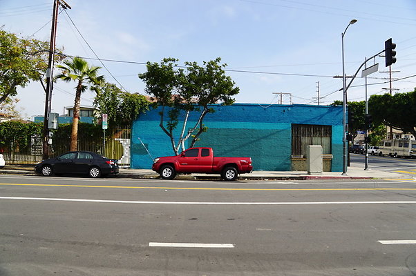 Cesar.Chavez.Blue.Wall.Circle.26