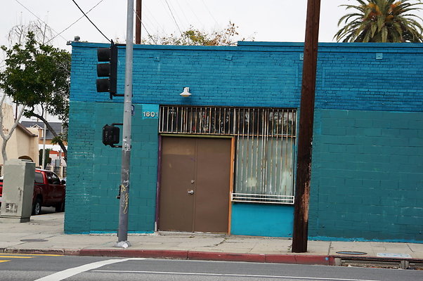 Cesar.Chavez.Blue.Wall.Circle.02